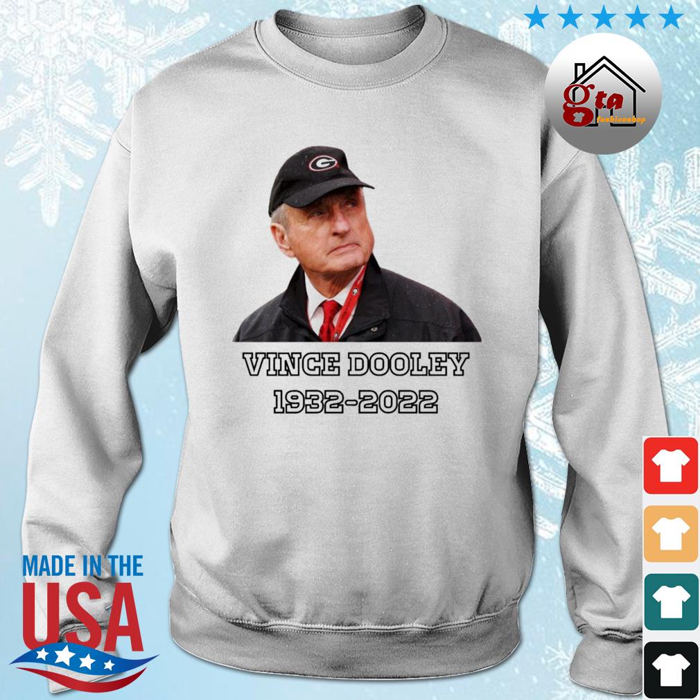 Rip Vince Dooley Georgia 1932 2022 Football Coach Shirt sweater