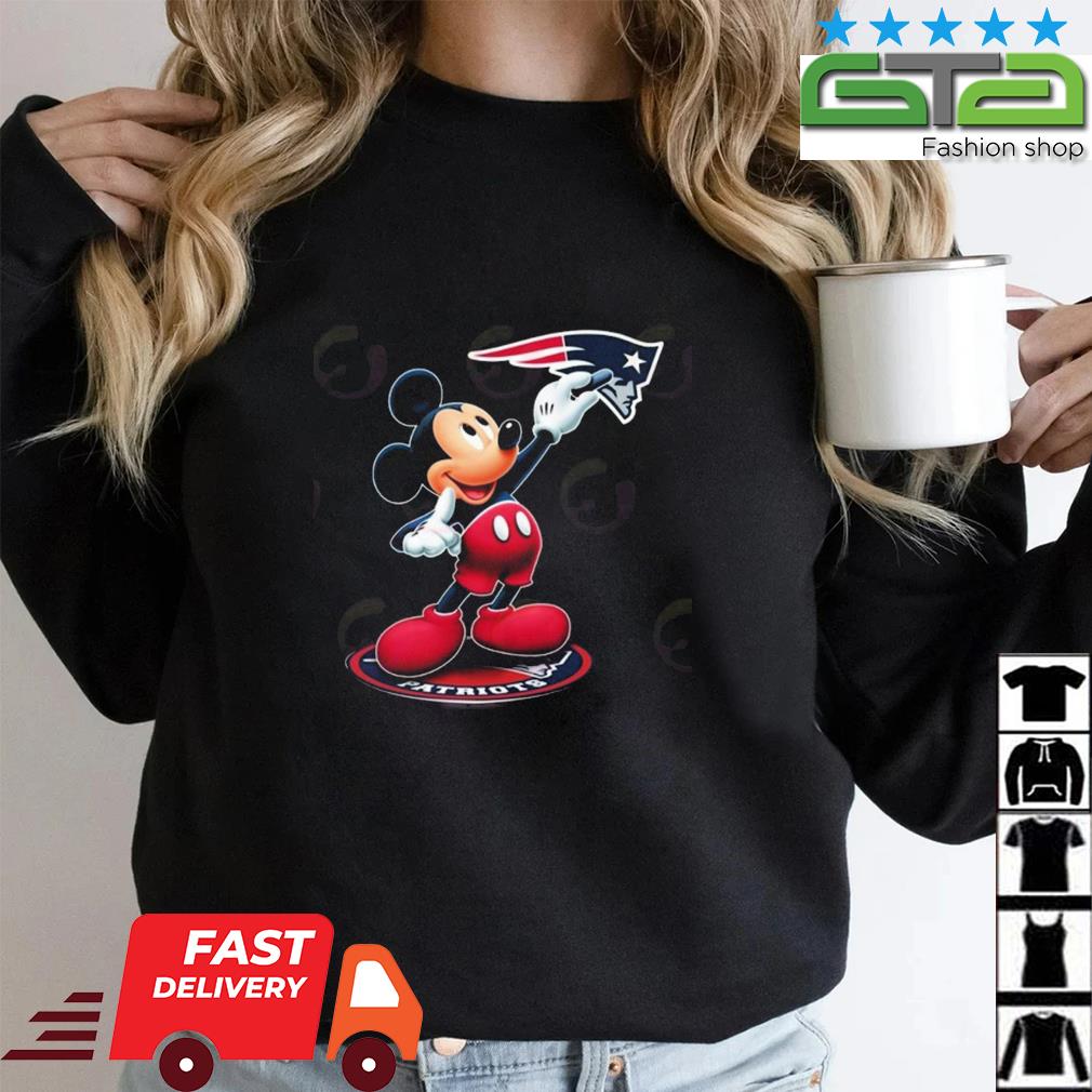 Premium NFL New England Patriots Bugs Bunny Shirt, hoodie, sweater, long  sleeve and tank top