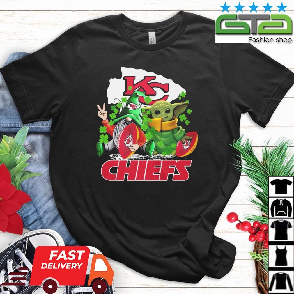 Gnomes And Baby Yoda Kansas City Chiefs St Patrick Day T-shirt - Masteez