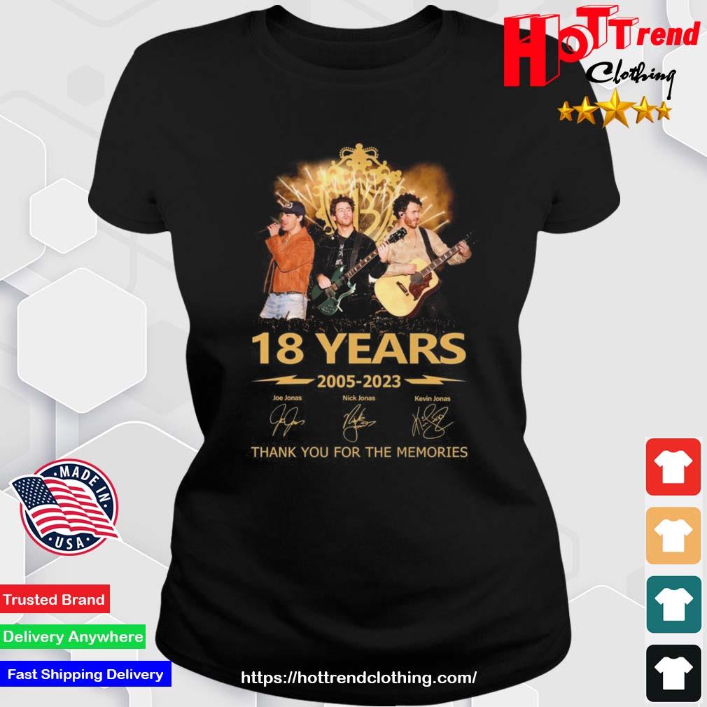 The Jonas Brothers 18 Years 2005 – 2023 Thank You For The Memories Signatures Shirt Ladies
