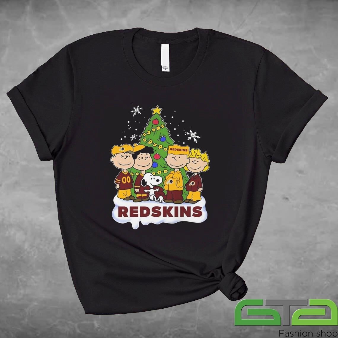 Official Washington Redskins Celebrating Christmas 2024 With Snoopy Peanuts T-shirt